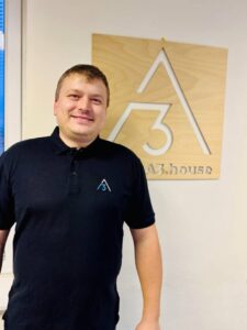 Михаил Самсонов